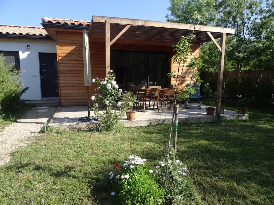 Beau 2 Pieces Avec Jardin Dans Villa A Mougins. Bagian luar foto