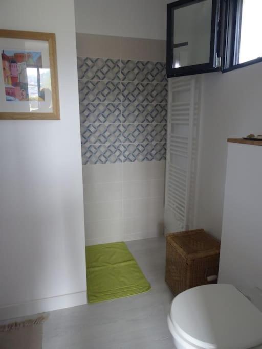 Beau 2 Pieces Avec Jardin Dans Villa A Mougins. Bagian luar foto